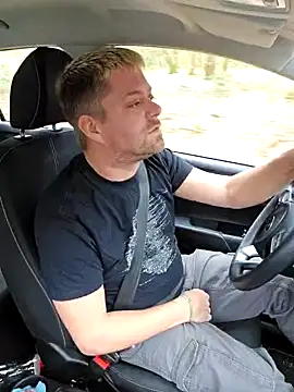 Trucker Hunter online show from 02/21/25, 09:02