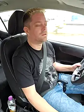 Trucker Hunter online show from 03/14/25, 01:35