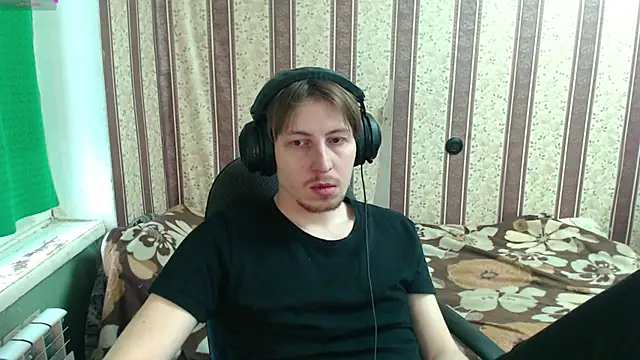 darienlarge online show from 12/03/25, 10:24