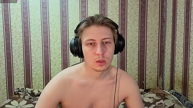 darienlarge online show from 12/21/25, 10:44