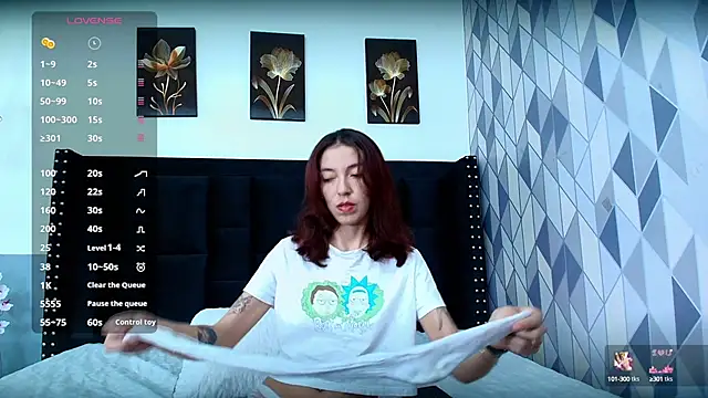 skinnyandcute online show from 02/02/25, 07:35