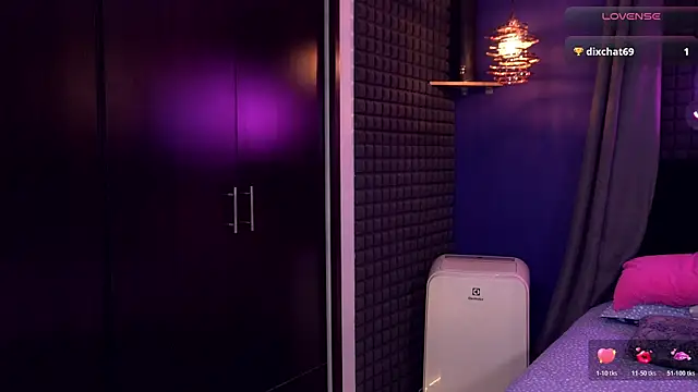 bull vixen2001 online show from 02/15/26, 11:56