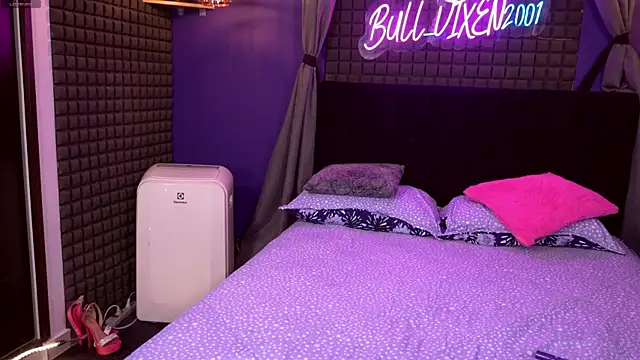 bull vixen2001 online show from 07/16/26, 09:59