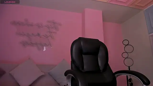 ErikaBenz  online show from 01/18/26, 12:09