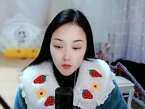 Snapshot of Angel-C chatting on 01/16/25, 01:48 Angel-C online show from 01/16/25, 01:48