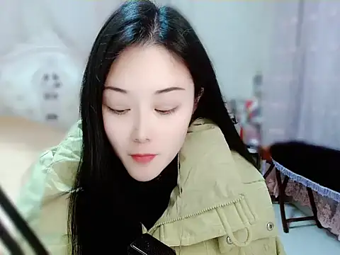 Snapshot of Angel-C chatting on 01/28/25, 01:39 Angel-C online show from 01/28/25, 01:39