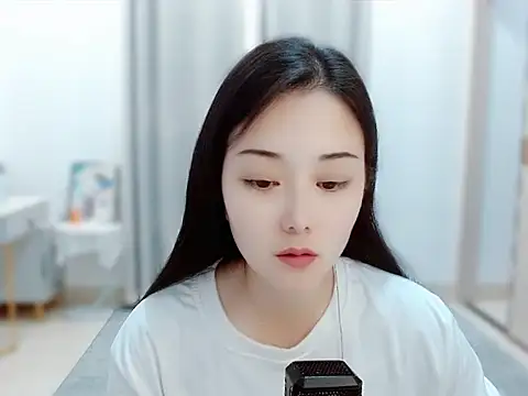 Snapshot of Angel-C chatting on 02/10/25, 01:24 Angel-C online show from 02/10/25, 01:24