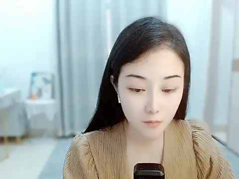 Snapshot of Angel-C chatting on 03/13/25, 01:21 Angel-C online show from 03/13/25, 01:21