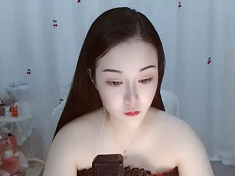Snapshot of Angel-C chatting on 09/14/25, 01:38 Angel-C online show from 09/14/25, 01:38