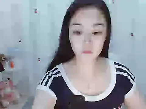 Snapshot of Angel-C chatting on 09/25/25, 01:20 Angel-C online show from 09/25/25, 01:20