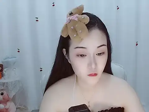 Snapshot of Angel-C chatting on 10/12/25, 01:48 Angel-C online show from 10/12/25, 01:48
