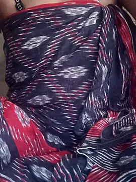 Snapshot of Nepalisexycouple chatting on 02/24/26, 07:28 Nepalisexycouple online show from 02/24/26, 07:28