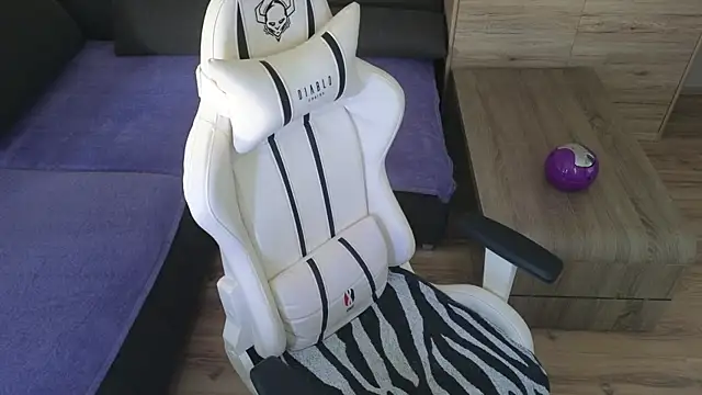 MolligSpielle online show from 09/30/25, 09:36