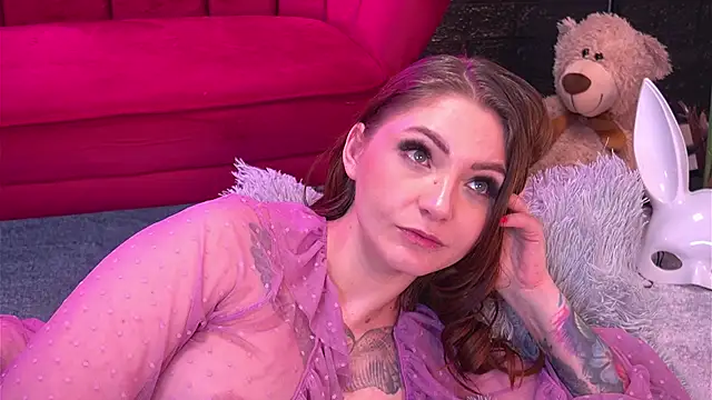 ScarlettQuate online show from 12/17/24, 12:01