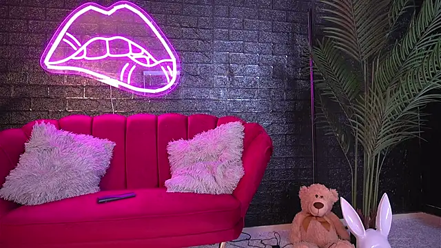 ScarlettQuate online show from 01/17/25, 06:02