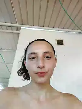 Snapshot of _Laary chatting on 12/31/24, 08:23 Laary online show from 12/31/24, 08:23