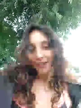 Snapshot of _Laary chatting on 01/16/25, 08:25 Laary online show from 01/16/25, 08:25