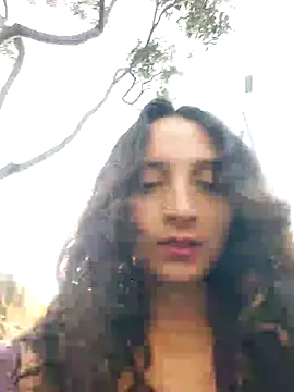 Snapshot of _Laary chatting on 02/08/25, 09:46 Laary online show from 02/08/25, 09:46