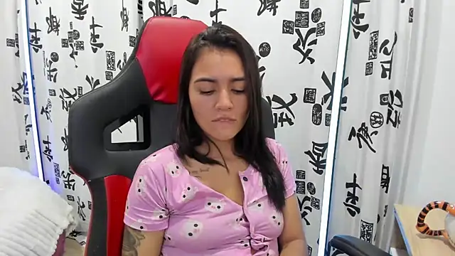 Snapshot of Dalia_D chatting on 03/06/25, 05:35 Dalia D online show from 03/06/25, 05:35