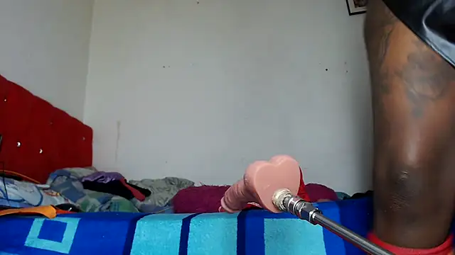Snapshot of Devill_x chatting on 06/23/26, 01:31 Devill x online show from 06/23/26, 01:31