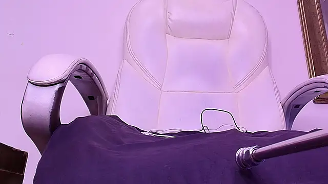 britanyy  online show from 02/19/25, 03:06