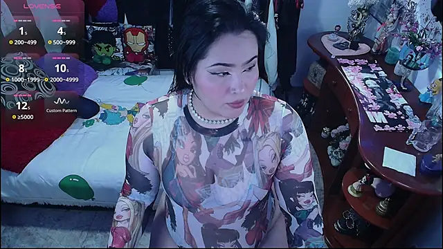 lufek23 online show from 11/01/25, 07:05