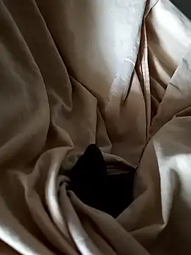 malluflash online show from 04/19/26, 08:24