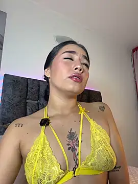 Natasharuso online show from 06/18/26, 09:14