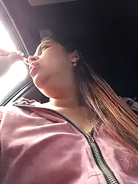 Latina sexy1 online show from 10/27/25, 01:04