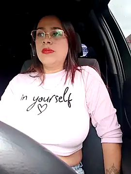 Latina sexy1 online show from 02/19/26, 01:40