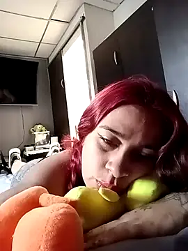 Snapshot of Latina_sexy1 chatting on 05/08/26, 03:06 Latina sexy1 online show from 05/08/26, 03:06