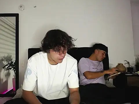 Snapshot of Santiago_kiler chatting on 12/10/24, 01:00 Santiago kiler online show from 12/10/24, 01:00