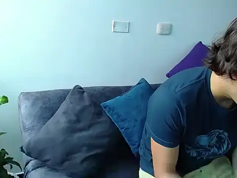 Snapshot of Santiago_kiler chatting on 12/15/24, 02:27 Santiago kiler online show from 12/15/24, 02:27