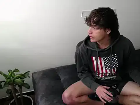 Snapshot of Santiago_kiler chatting on 01/27/25, 04:54 Santiago kiler online show from 01/27/25, 04:54