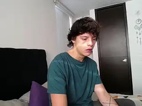 Snapshot of Santiago_kiler chatting on 02/09/25, 01:03 Santiago kiler online show from 02/09/25, 01:03