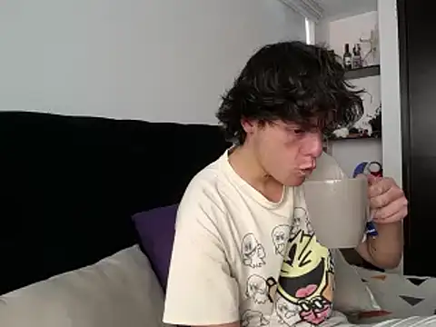 Snapshot of Santiago_kiler chatting on 02/10/25, 02:05 Santiago kiler online show from 02/10/25, 02:05