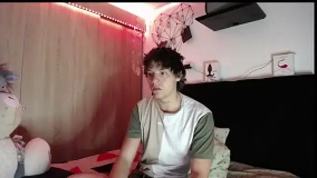 Santiago kiler online show from 02/14/26, 11:29