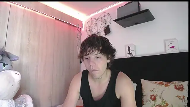 Santiago kiler online show from 03/02/26, 08:26