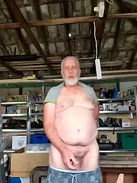 Snapshot of guywifi chatting on 02/20/25, 03:45 guywifi online show from 02/20/25, 03:45