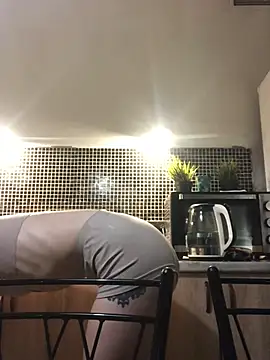 Snapshot of LeyaJohnson chatting on 12/07/24, 06:26 LeyaJohnson online show from 12/07/24, 06:26