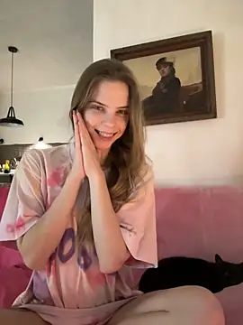 Snapshot of LeyaJohnson chatting on 01/04/25, 01:42 LeyaJohnson online show from 01/04/25, 01:42