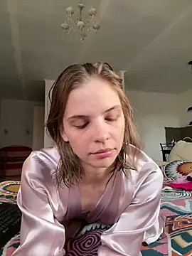 Snapshot of LeyaJohnson chatting on 10/16/25, 01:45 LeyaJohnson online show from 10/16/25, 01:45