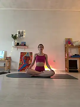 LeyaJohnson online show from 04/26/26, 01:20