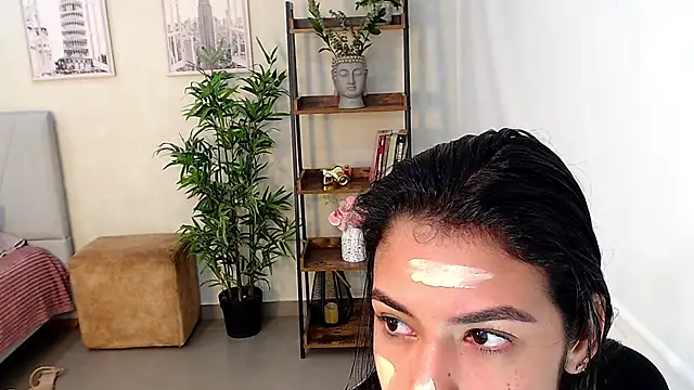 Sassy--Girl online show from 02/14/25, 06:51