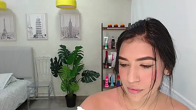 Sassy--Girl online show from 03/10/25, 06:12