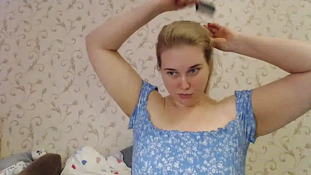 mmmPinUpGirl online show from 09/14/25, 10:36