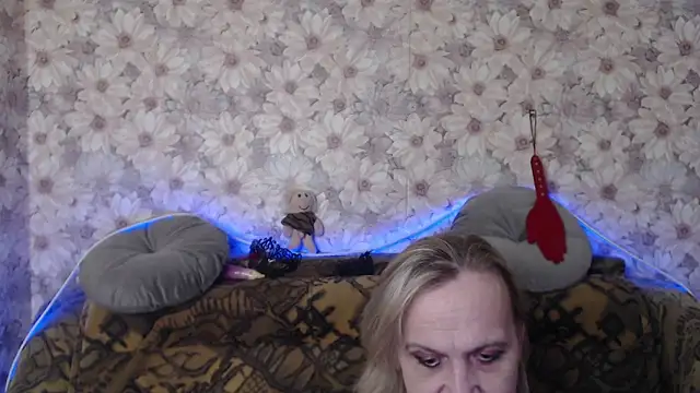 MissBekker online show from 03/07/25, 07:19