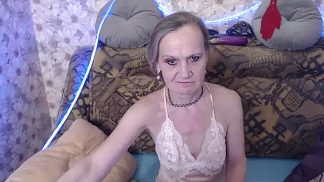 MissBekker online show from 04/14/26, 08:04