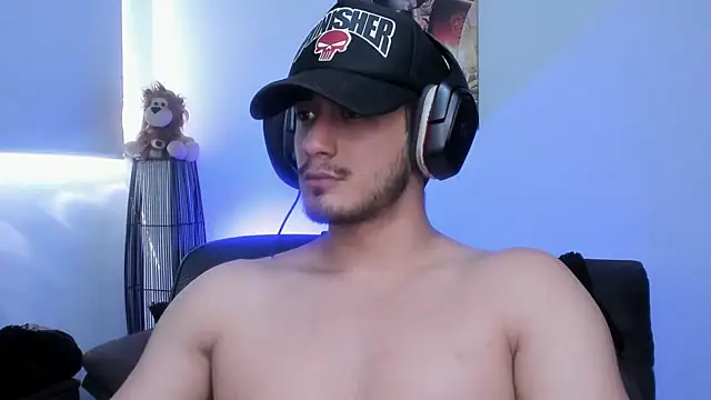 Snapshot of AlexRivera6 chatting on 12/14/24, 08:08 AlexRivera6 online show from 12/14/24, 08:08