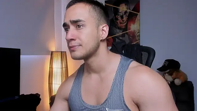 Snapshot of AlexRivera6 chatting on 01/17/25, 12:21 AlexRivera6 online show from 01/17/25, 12:21